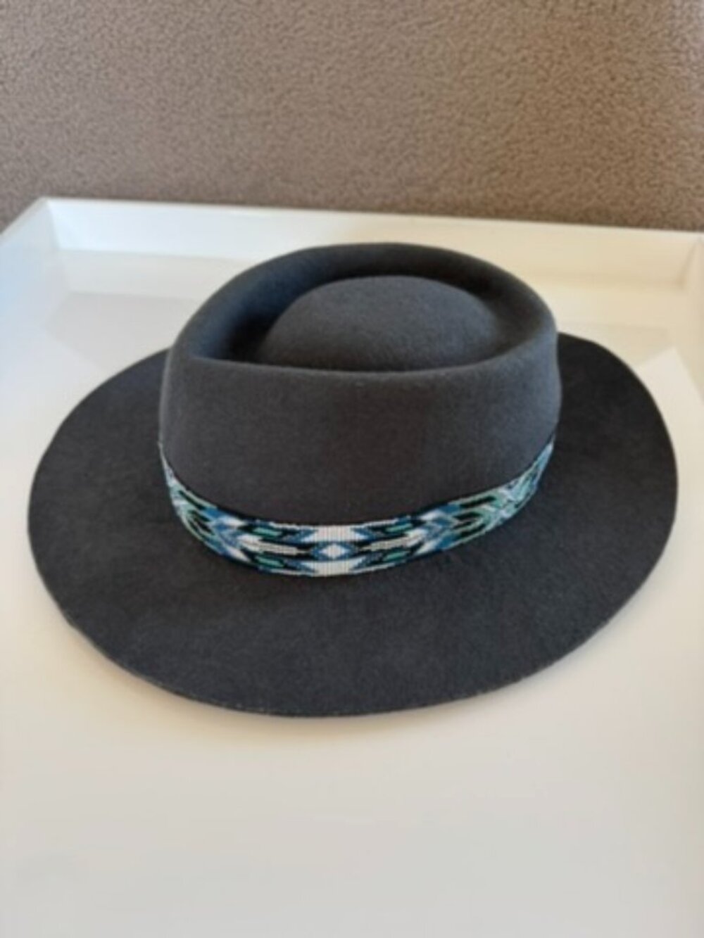 TIARI Wool Hat - grey/blue beaded